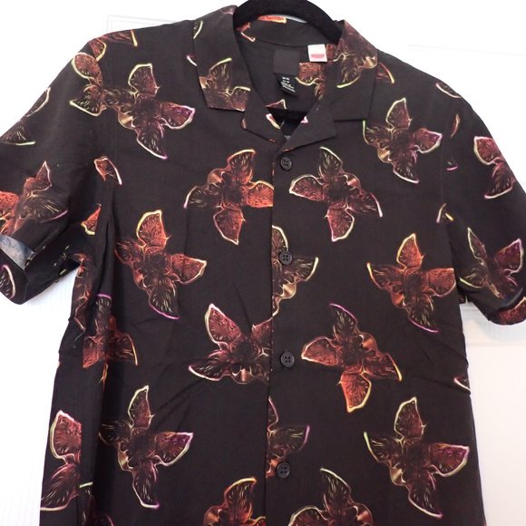 Stranger Things x H&M Demogorgon print button-down - Picture 1 of 2